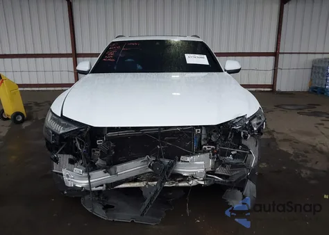 2019 Audi Q8 55 Premium z USA, uszkodzony, nr VIN WA1FVAF18KD023212